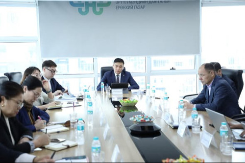 ЭМДС-аас санхүүжүүлэх тусламж, үйлчилгээний тариф, шалгуур үзүүлэлтийг нөхцөл байдалтай уялдуулах асуудлыг хэлэлцэж байна